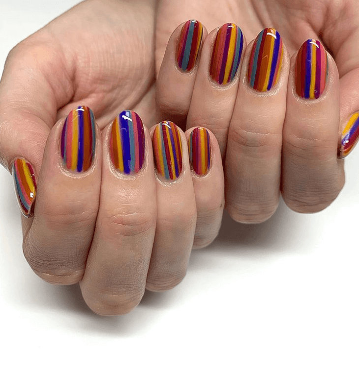 Nails design Rainbow Stripes