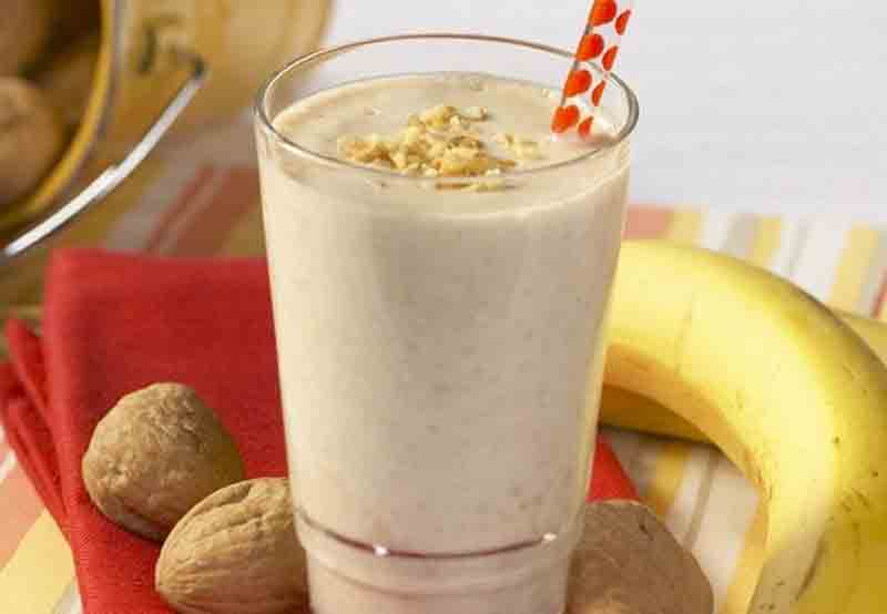 Banana as well as Walnut Smoothie